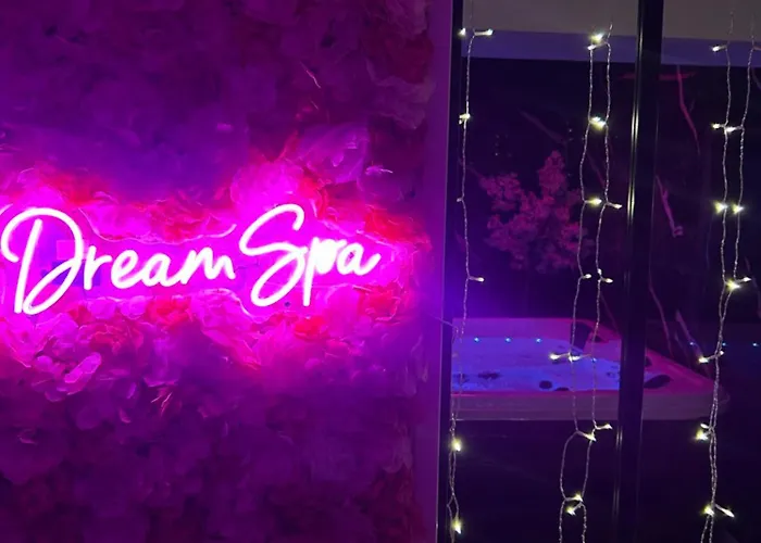 Dream Jacuzzi&sauna Дом отдыха *