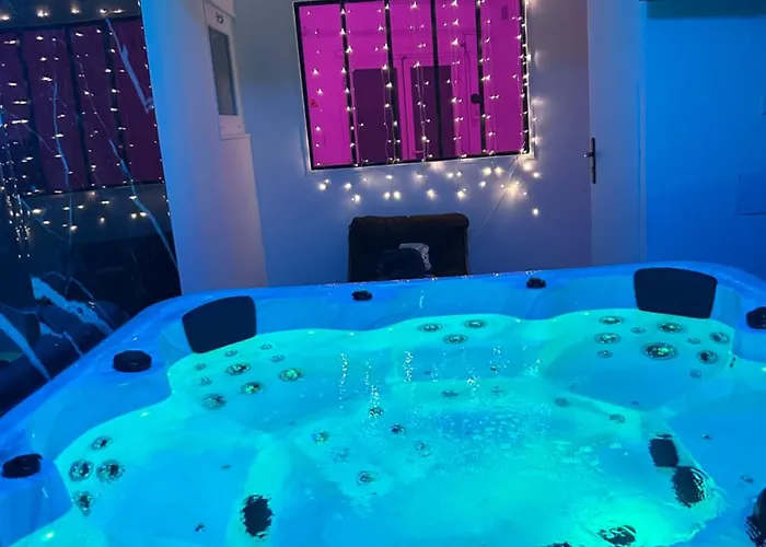 Dream Jacuzzi&sauna * Порте-сюр-Гарон